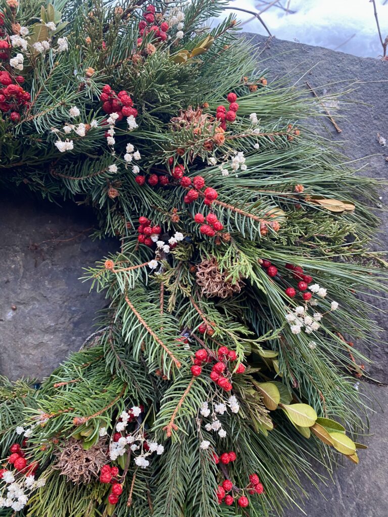 Dried flower holiday wreaths img 1009